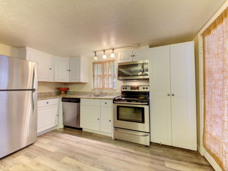 Elephant-kitchen-2-2019